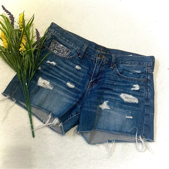 Lucky Brand Pants - Lucky Brand 'The Cut Off' Paisley Patch Denim Short - Size 8/29 (fits like 34")
